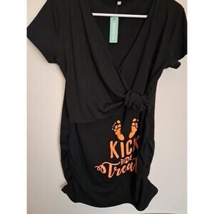 BB Hoping  Maternity Top Size Large Black With Graphic Design Short Sleeve